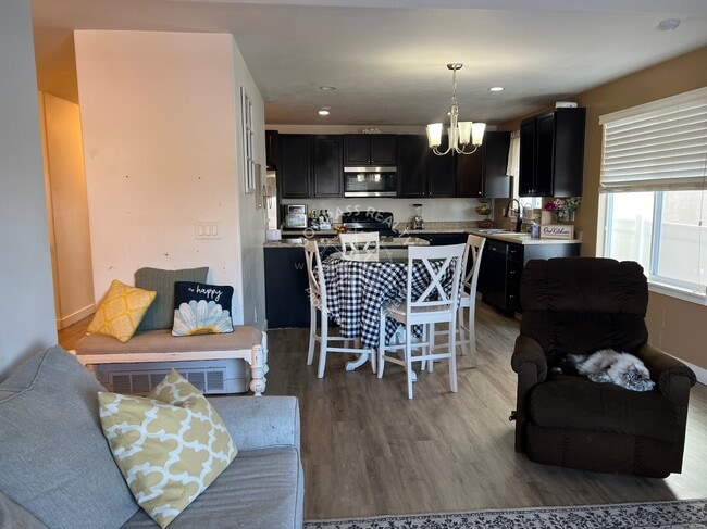 Photo - 375 Slate Drive