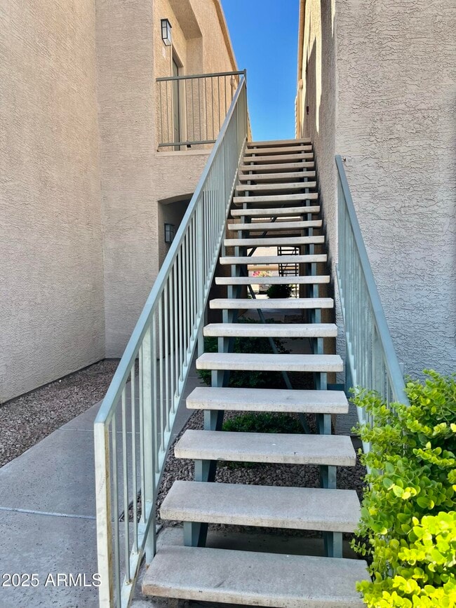 Building Photo - 16013 S Desert Foothills Pkwy Unit 2029