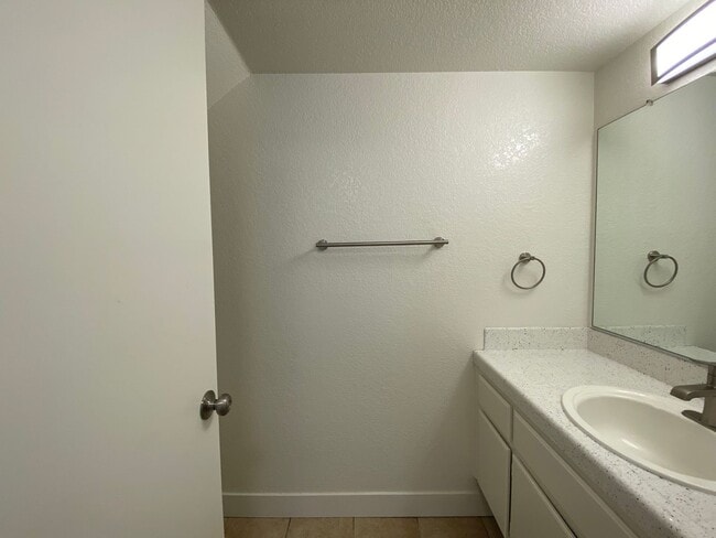 Photo - Stunning Townhome in Tanglewood Community