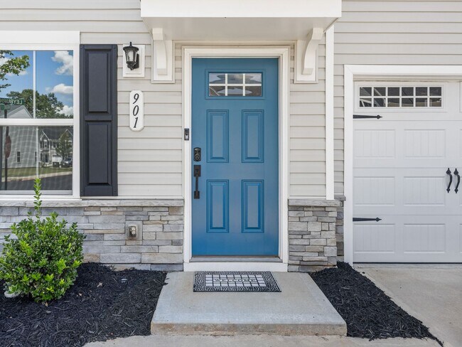Photo - Move In Special - Beautiful 3 BR, 2.5 BA T...