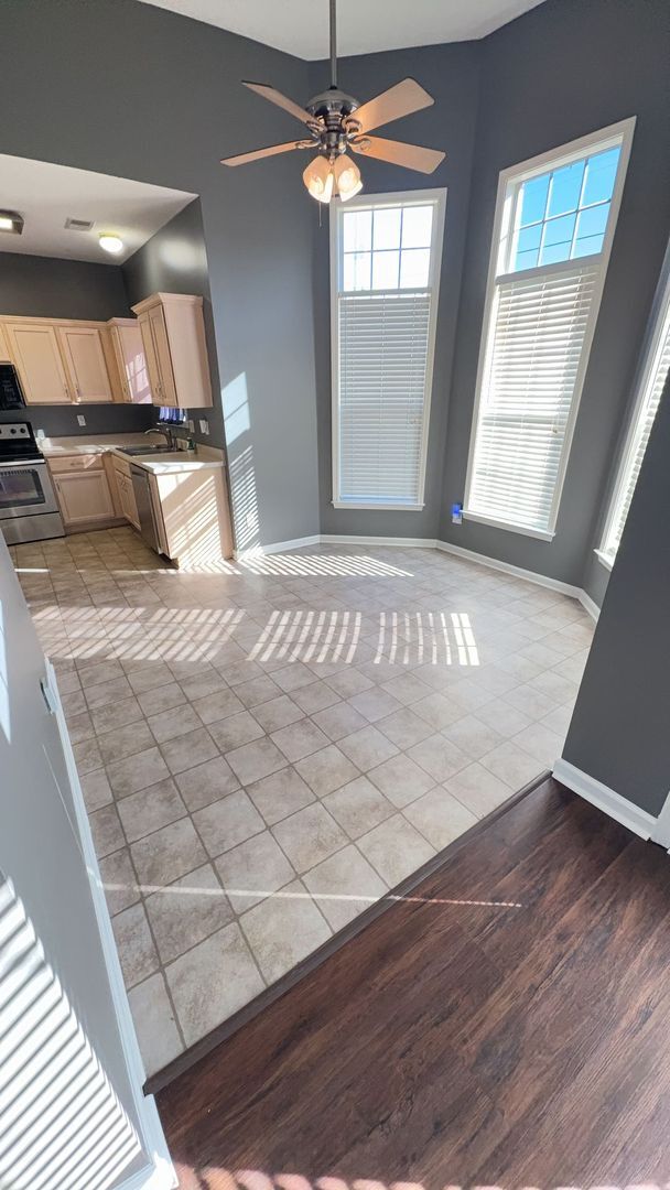 Photo - Charming 3 bedroom 2 bath home in Bartlett...