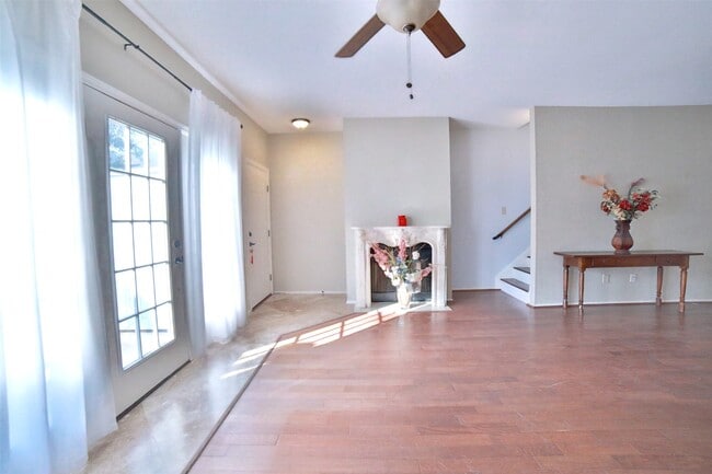 Photo - 532 Wilcrest Dr Unit 532