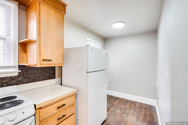 Photo - 829 N State St Unidad 829 1/2
