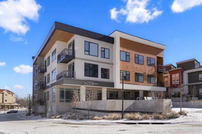 Building Photo - Luxe Condo Near Regis With Covered Parking Included Unit 322