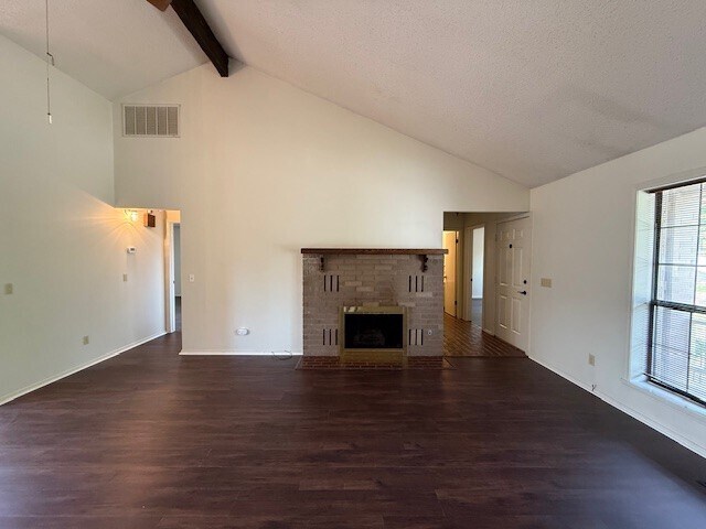 Photo - 2210 Oakwood Ave