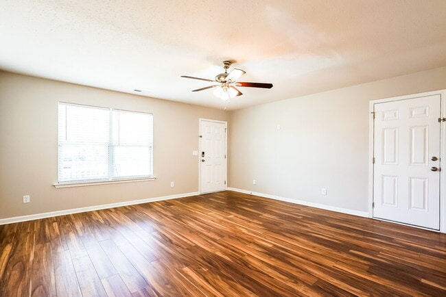 Photo - 42 Nevada Ct