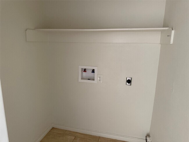 Photo - 2724 Avenue D