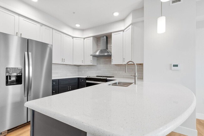 Photo - 903 Main St Unit 903 Main Street, 205