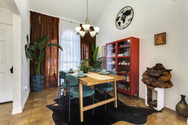 Photo - 507 Clear Spring Ln