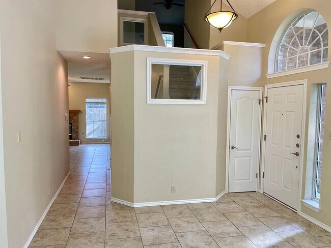 Photo - 1300 Nightingale Dr