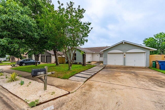 Photo - South Austin Sanctuary: Elevated Living, Urban Comfort, Premier Location