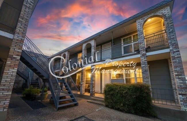 Building Photo - 1 BED 1 BATH IN AUSTIN TX!