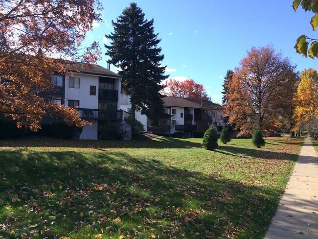 Photo - 2 Bed , 1 Bath Apt Close to PSU Campus