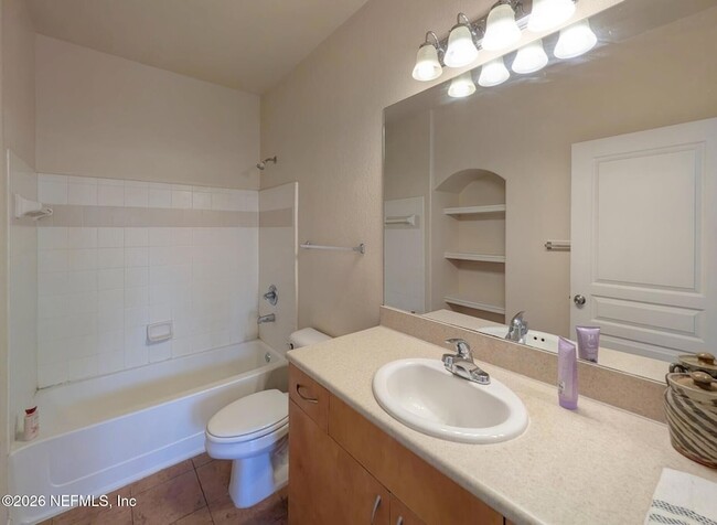 Photo - 8290 Gate Pkwy W Unit 507