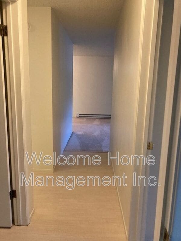 Photo - 1305 Boulevard Way