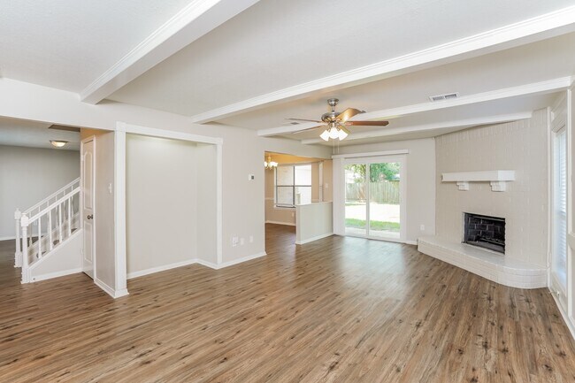 Photo - 8431 Pines Pl Dr