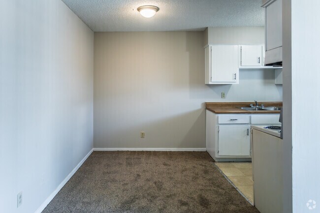 2BR, 1BA - 800SF - Dining Room