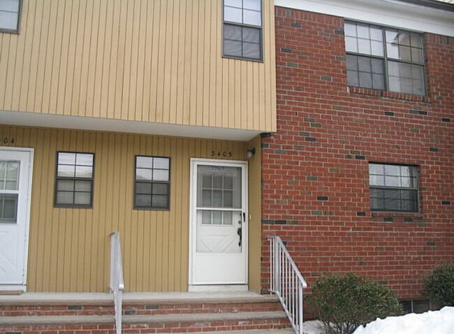 Building Photo - 3405 Wellington Ct Rental