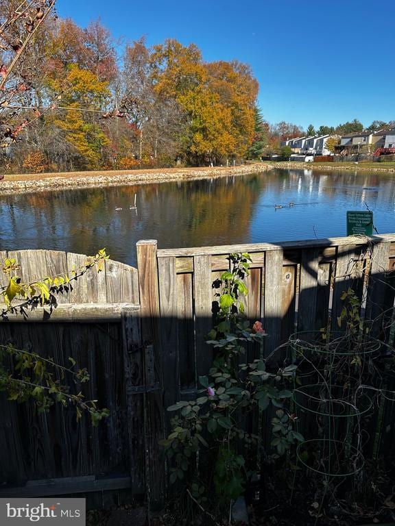 Building Photo - 8305 Pondside Terrace