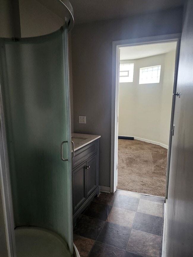 Photo - Marquette Housing- 2016 Unidad Basement