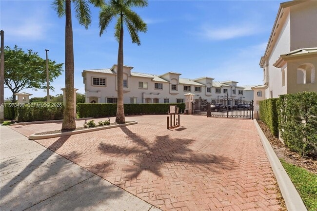 Photo - 15720 SW 92nd Ave