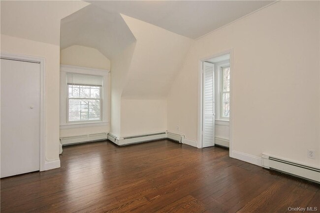 Photo - 270 W 261st St Unit 3rd floor