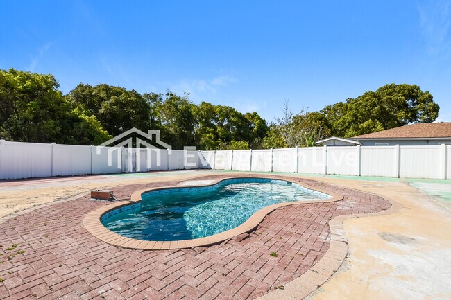 Photo - 4058 Spoonbill Ave