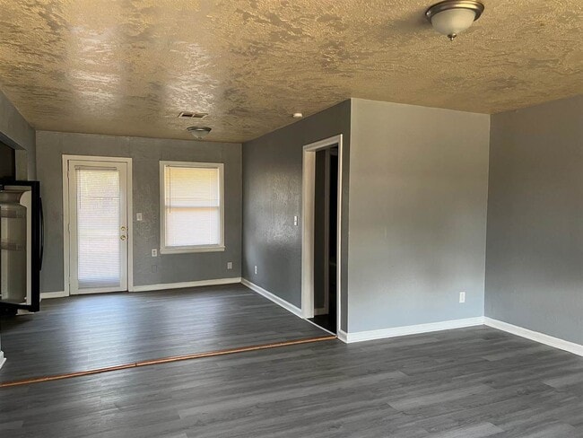 Photo - 2133 NW Denver Ave