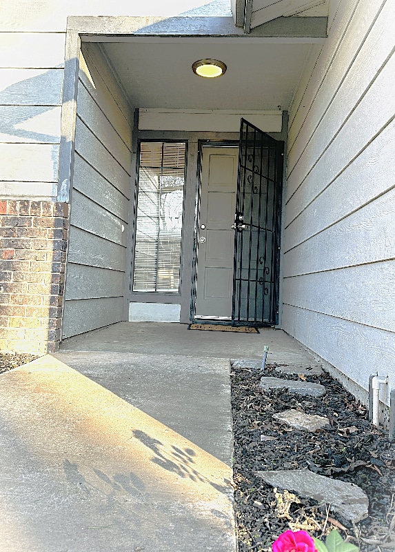 Photo - 912 Mandana Ct