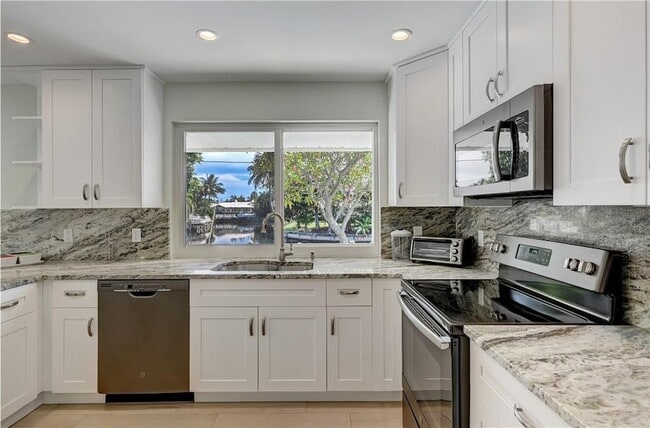 840 SW 7th St