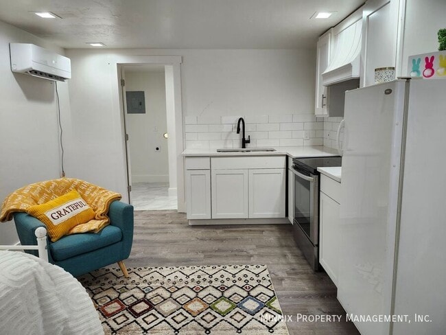 Photo - 2411 25th St