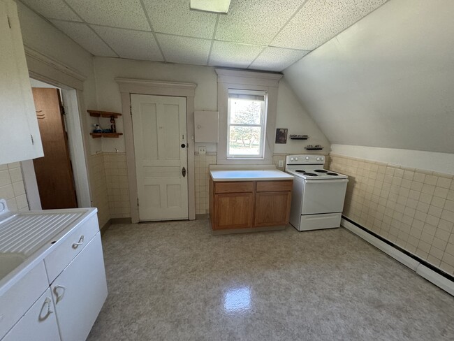 Photo - 424 Grand Ave Unit 2