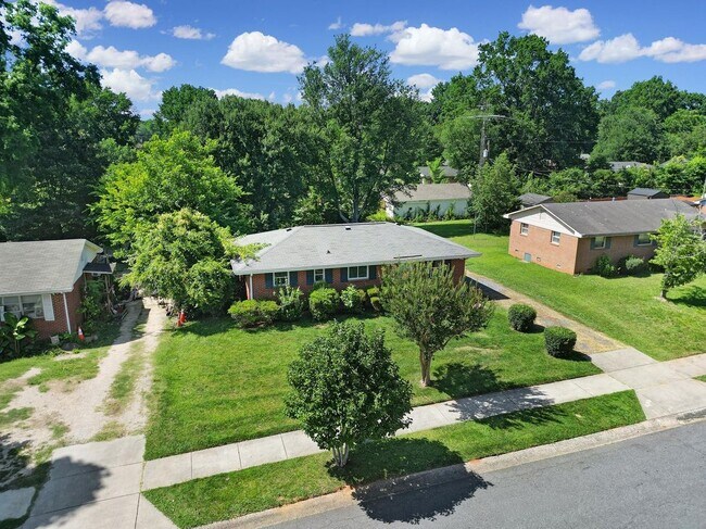 Photo - 4301 Briarhill Dr