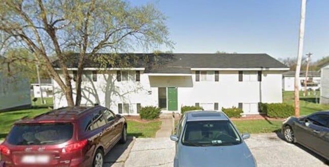 Building Photo - 7301 N Moberly Dr