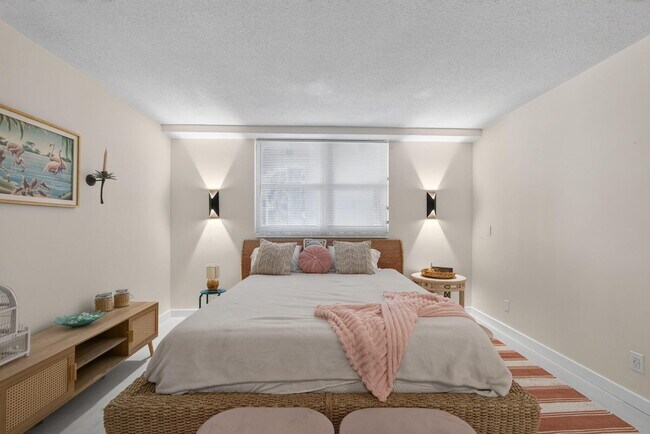 Photo - 100 Paradise Harbour Blvd Unit 307