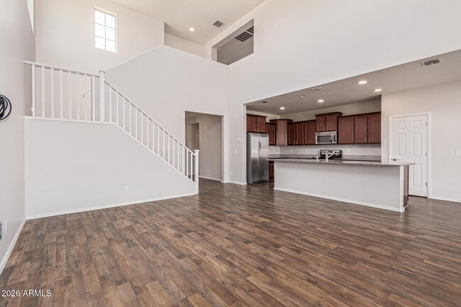 1130 W Danish Red Trail