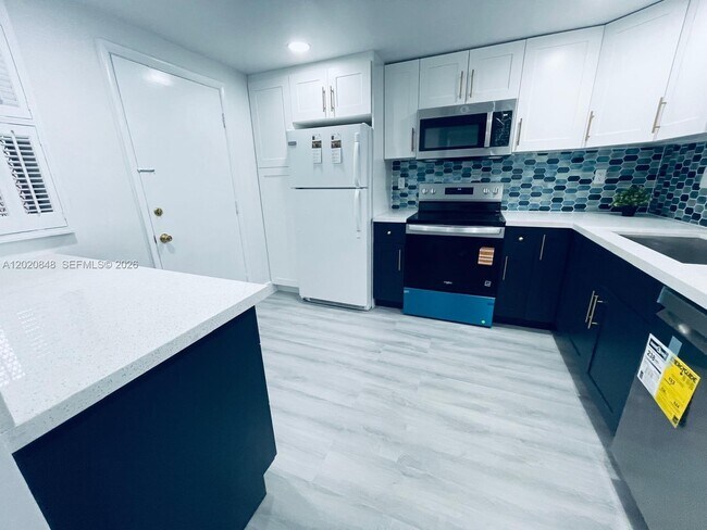 Photo - 9175 SW 77th Ave Unit 306