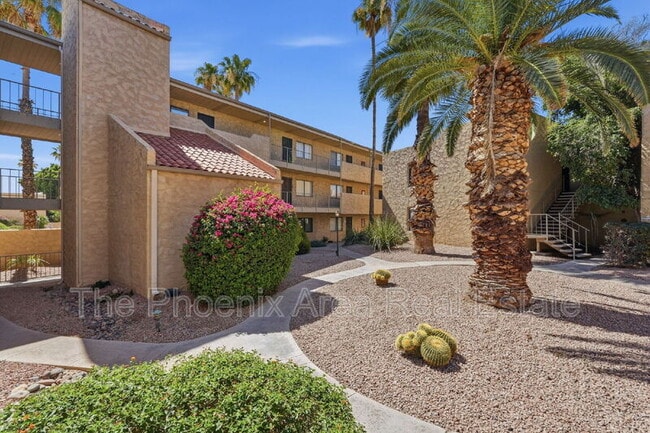 Building Photo - 4950 N Miller Rd Unit Apt 244