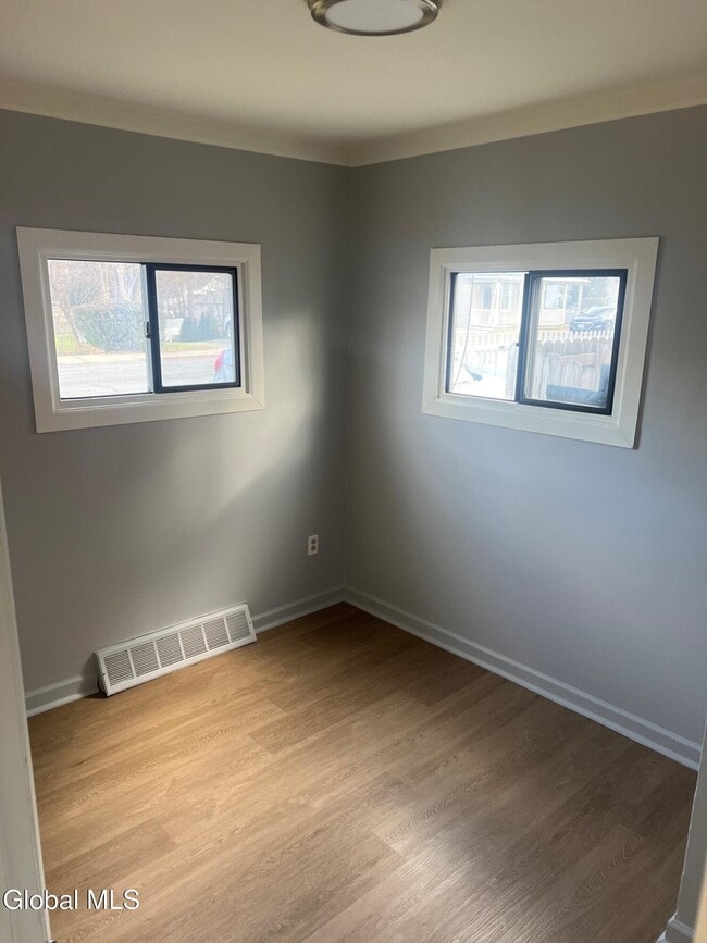 Photo - 9 Edward St Unit A