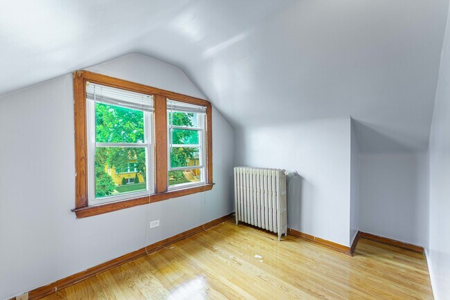 Photo - 6255 W School St