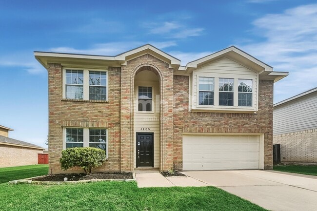 Building Photo - 4405 Statesman Ln