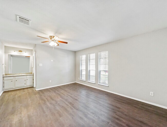 Photo - 22626 Leedstown Ln