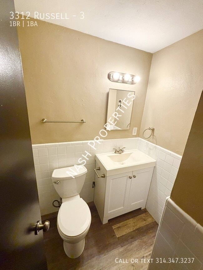 Photo - 3312 Russell-3 Unit 3