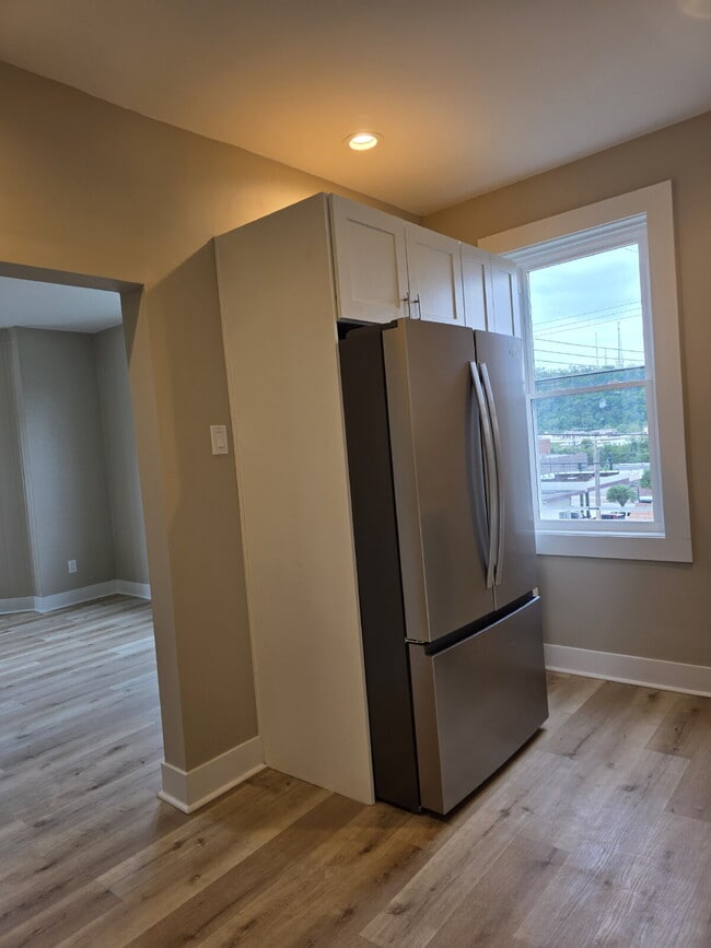 Photo - "Spacious 4-Bedroom Gem in Homestead – 2090 Sq Ft of Comfort!"
