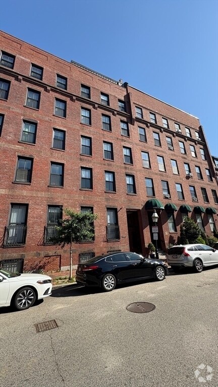 Building Photo - 5 Appleton St Unit 5E Rental