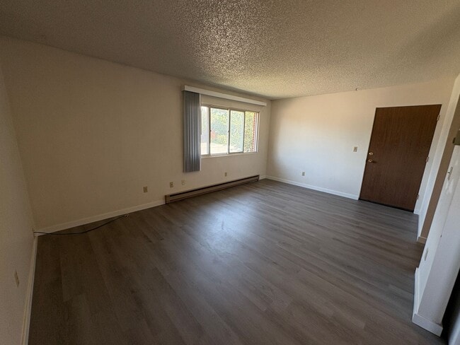 Photo - 1909 S Black Ave Unidad B