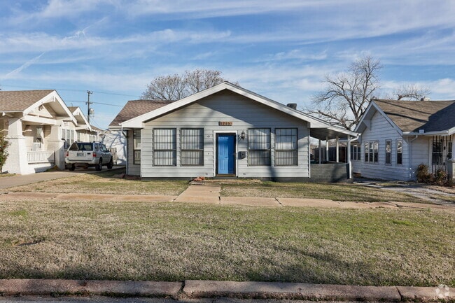 Building Photo - 1715 NW 38th St Rental