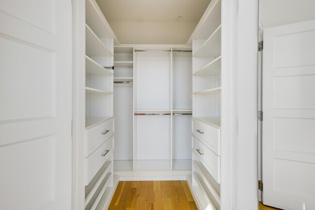 Photo - 9 Somerset Ln Unit 202