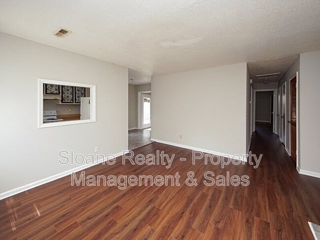 Photo - 204A Miami St