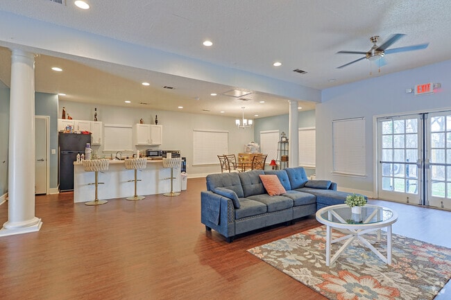 Leasing Office